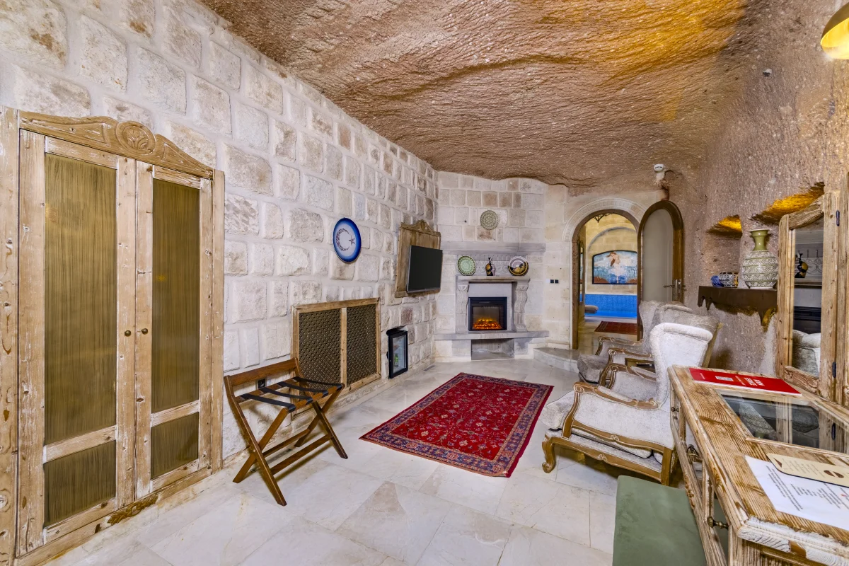 202 - Özel Havuzlu Imperial Mağara Odası