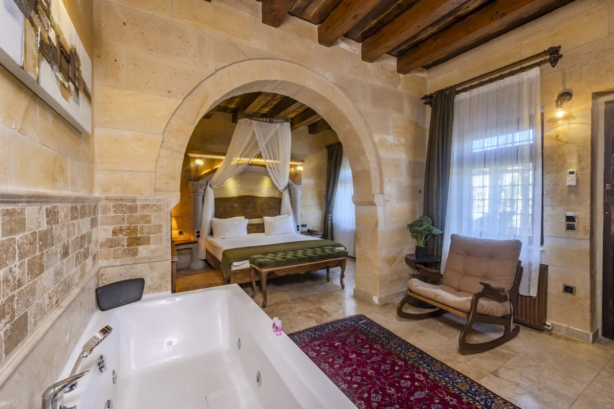 110 - Queen Taş Balayı Odası